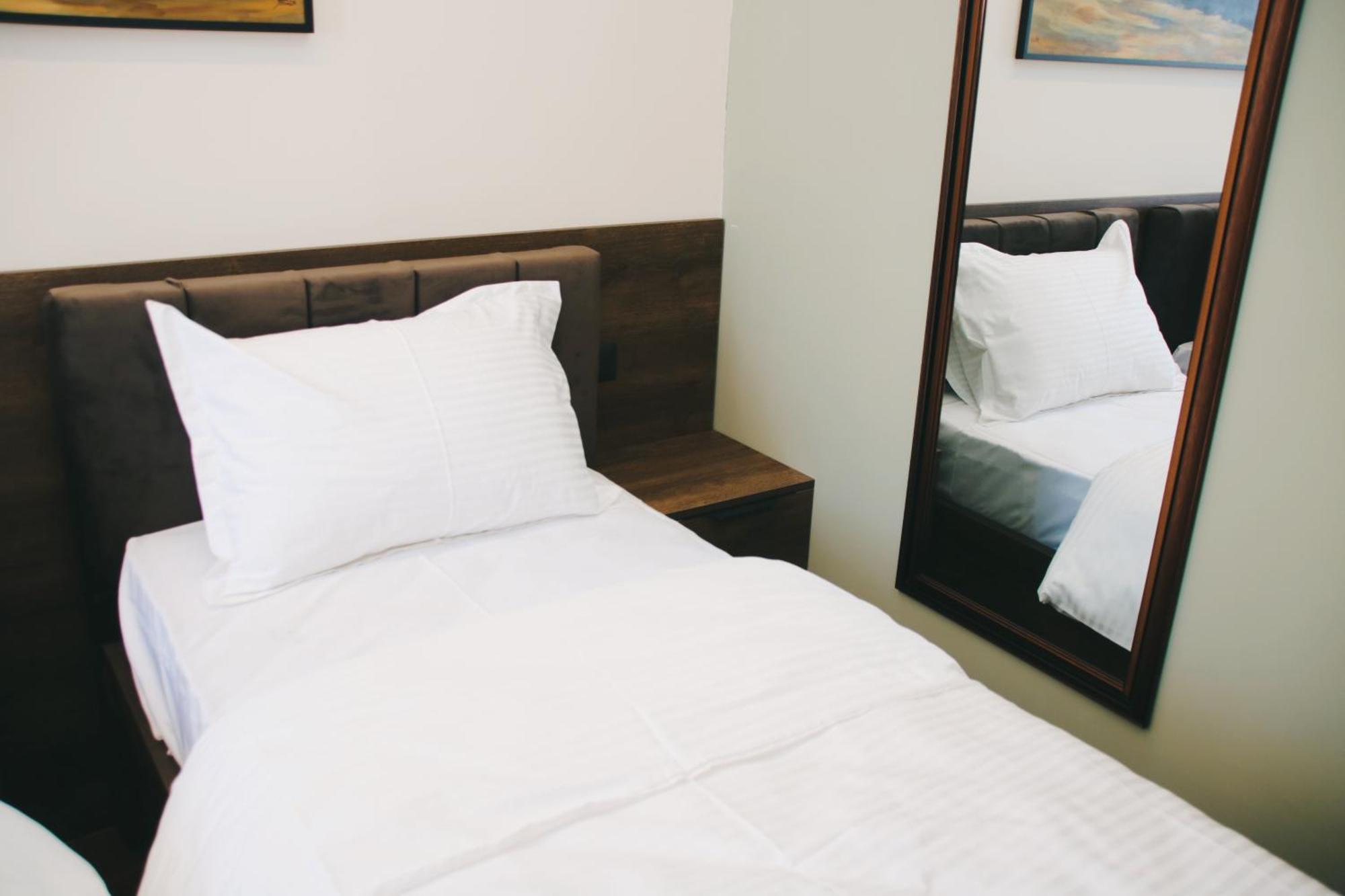 Hotel Rozafa Suhareke Dış mekan fotoğraf